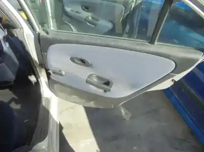 Hurda Aracı mitsubishi carisma berlina 5 (da0) 1.9 di-d cat yılın 2001 güçlü f9q1