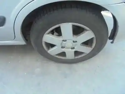 Здавання транспортного засобу nissan almera (n16/e) acenta року 2001 потужний yd22