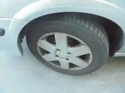 Здавання транспортного засобу nissan almera (n16/e) acenta року 2001 потужний yd22