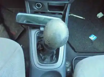 Здавання транспортного засобу nissan almera (n16/e) acenta року 2001 потужний yd22