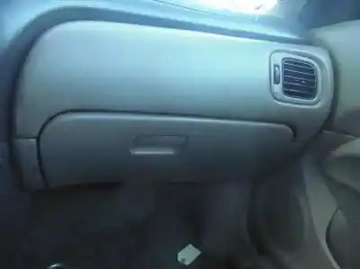 Здавання транспортного засобу nissan almera (n16/e) acenta року 2001 потужний yd22