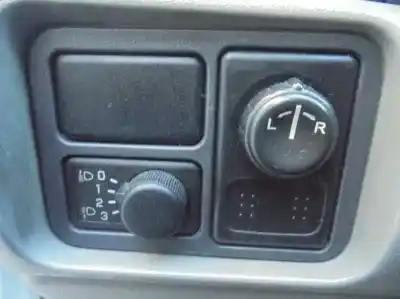 Здавання транспортного засобу nissan almera (n16/e) acenta року 2001 потужний yd22