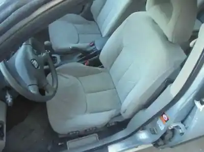 Здавання транспортного засобу nissan almera (n16/e) acenta року 2001 потужний yd22
