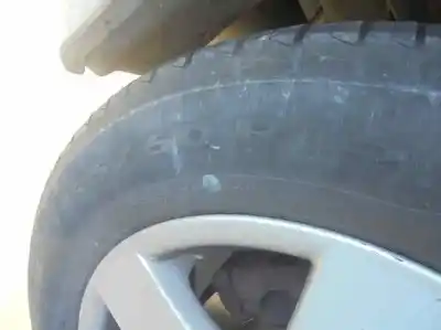Здавання транспортного засобу nissan almera (n16/e) acenta року 2001 потужний yd22