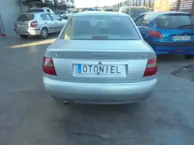 Здавання транспортного засобу audi a4 berlina (b5) 1.8 року 1999 потужний adr