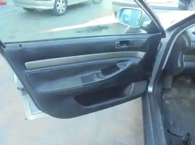 Здавання транспортного засобу audi a4 berlina (b5) 1.8 року 1999 потужний adr