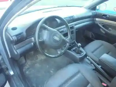 Здавання транспортного засобу audi a4 berlina (b5) 1.8 року 1999 потужний adr