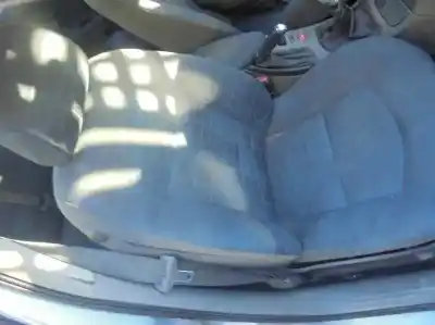 Здавання транспортного засобу renault laguna ii (bg0) expression року 2002 потужний f9q t7