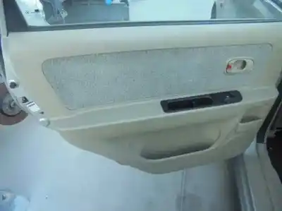 Здавання транспортного засобу kia carens 1.8 monovolumen року 2000 потужний g/tb