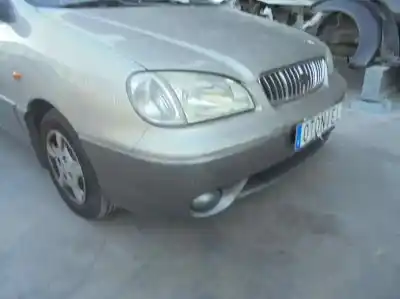 Здавання транспортного засобу kia carens 1.8 monovolumen року 2000 потужний g/tb