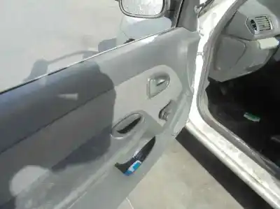 Здавання транспортного засобу renault clio ii fase ii (b/cb0) 1.5 dci diesel 64 cv / 47 kw року 2007 потужний k9k 17