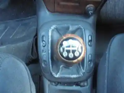 Veicolo di demolizione opel vectra b berlina básico (1999->) dell'anno 2000 alimentato x20dth
