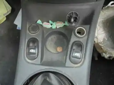 Veicolo di demolizione citroen c2 empresa dell'anno 2003 alimentato 8hx