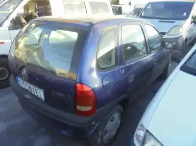 Véhicule à la ferraille opel corsa b swing de l'année 1996 alimenté x17d