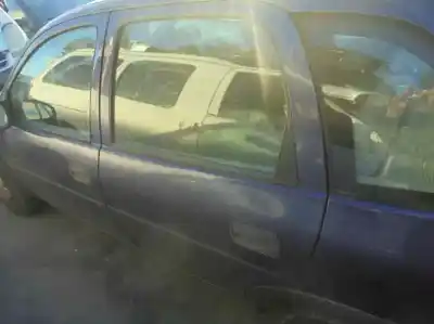 Véhicule à la ferraille opel corsa b swing de l'année 1996 alimenté x17d