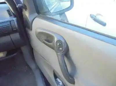 Véhicule à la ferraille opel corsa b swing de l'année 1996 alimenté x17d