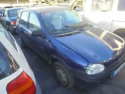 Véhicule à la ferraille opel corsa b swing de l'année 1996 alimenté x17d