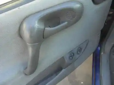 Véhicule à la ferraille opel corsa b swing de l'année 1996 alimenté x17d