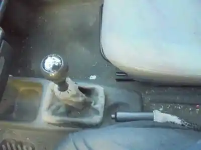 Véhicule à la ferraille opel corsa b swing de l'année 1996 alimenté x17d