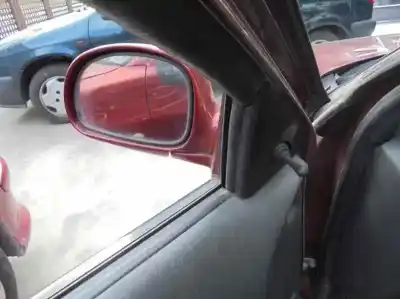 Veículo de Sucata hyundai lantra berlina (rd) 1.6 gls do ano 1997 alimentado g 4gr