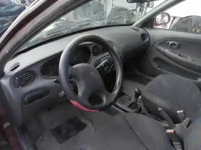 Veículo de Sucata hyundai lantra berlina (rd) 1.6 gls do ano 1997 alimentado g 4gr