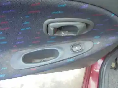 Veículo de Sucata hyundai lantra berlina (rd) 1.6 gls do ano 1997 alimentado g 4gr