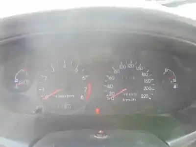 Veículo de Sucata hyundai lantra berlina (rd) 1.6 gls do ano 1997 alimentado g 4gr