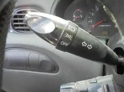 Veículo de Sucata hyundai lantra berlina (rd) 1.6 gls do ano 1997 alimentado g 4gr