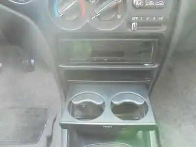 Veículo de Sucata hyundai lantra berlina (rd) 1.6 gls do ano 1997 alimentado g 4gr