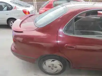 Veículo de Sucata hyundai lantra berlina (rd) 1.6 gls do ano 1997 alimentado g 4gr