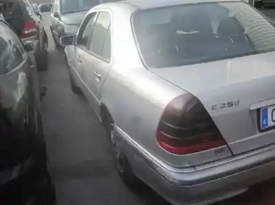 Здавання транспортного засобу mercedes-benz clase c (w202) berlina 250 td (202.128) року 1997 потужний 605960