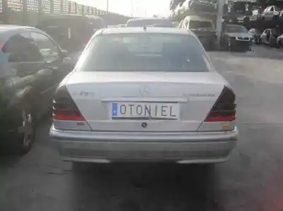 Здавання транспортного засобу mercedes-benz clase c (w202) berlina 250 td (202.128) року 1997 потужний 605960