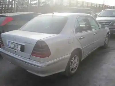 Здавання транспортного засобу mercedes-benz clase c (w202) berlina 250 td (202.128) року 1997 потужний 605960