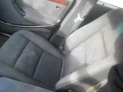 Здавання транспортного засобу mercedes-benz clase c (w202) berlina 250 td (202.128) року 1997 потужний 605960