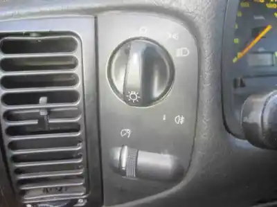Vehicul casat seat ibiza (6k) básico al anului 1995 alimentat abd