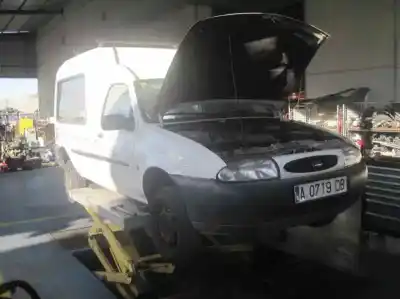 Veículo de Sucata ford fiesta courier (dx) familiar do ano 1996 alimentado rtk