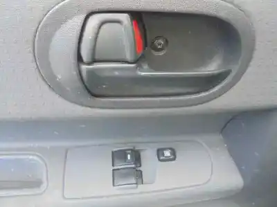 Hurda Aracı mitsubishi colt berlina 5 (z30a) 1.1 cat yılın 2004 güçlü 134910