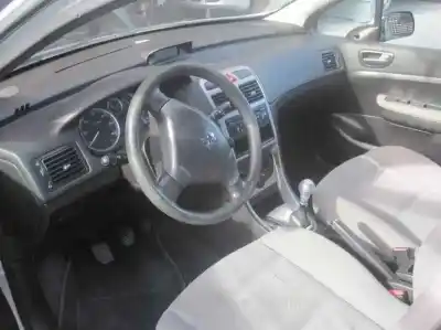 Здавання транспортного засобу peugeot 307 (s1) xr clim року 2003 потужний rhy