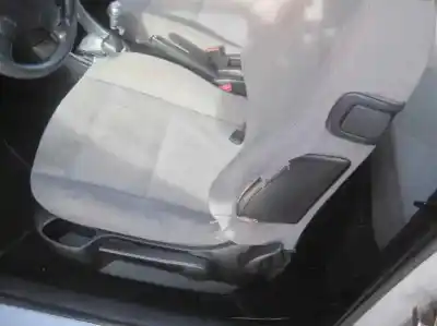 Здавання транспортного засобу peugeot 307 (s1) xr clim року 2003 потужний rhy