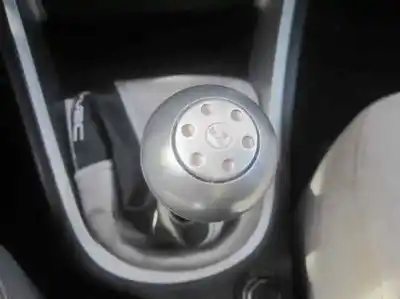 Здавання транспортного засобу peugeot 307 (s1) xr clim року 2003 потужний rhy
