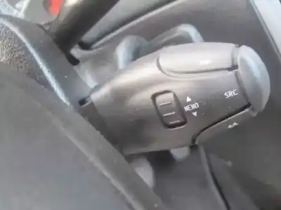 Здавання транспортного засобу peugeot 307 (s1) xr clim року 2003 потужний rhy