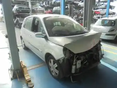 Здавання транспортного засобу renault scenic ii confort dynamique року 2005 потужний k9k p7