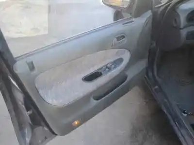 Здавання транспортного засобу kia sephia gtx року 1998 потужний b5