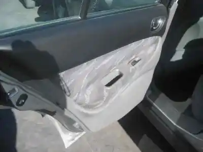 Véhicule à la ferraille mitsubishi                                         galant berlina (ea0)                                                                                                                                                                                                                                       2400 gls                                                                                                                                                                                                                                                   de l'année 2000 alimenté 4g64