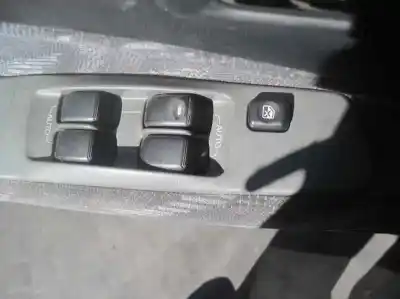 Véhicule à la ferraille mitsubishi                                         galant berlina (ea0)                                                                                                                                                                                                                                       2400 gls                                                                                                                                                                                                                                                   de l'année 2000 alimenté 4g64
