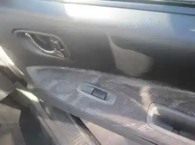 Véhicule à la ferraille mitsubishi                                         galant berlina (ea0)                                                                                                                                                                                                                                       2400 gls                                                                                                                                                                                                                                                   de l'année 2000 alimenté 4g64