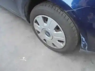 Здавання транспортного засобу ford focus c-max (cap) ambiente (d) року 2004 потужний g8da