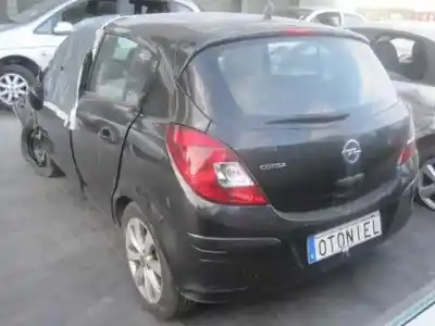Véhicule à la ferraille opel corsa d ´´111 years´´ de l'année 2012 alimenté a12xer