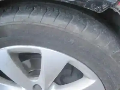Véhicule à la ferraille opel corsa d ´´111 years´´ de l'année 2012 alimenté a12xer