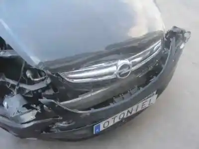 Véhicule à la ferraille opel corsa d ´´111 years´´ de l'année 2012 alimenté a12xer
